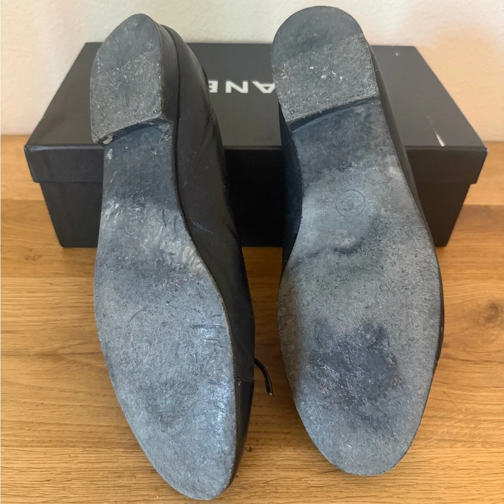 Chanel Black Flats Size 38